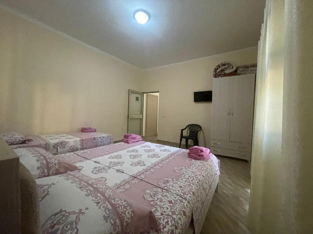 Aparthotel Vila Leo Golem  Exterior foto