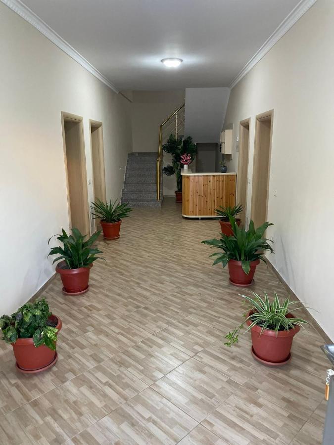 Aparthotel Vila Leo Golem  Exterior foto